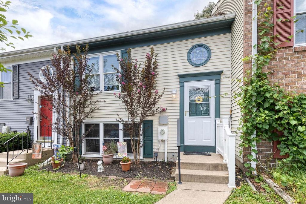 8626 CASTLEMILL CIR, Baltimore, MD 21236
