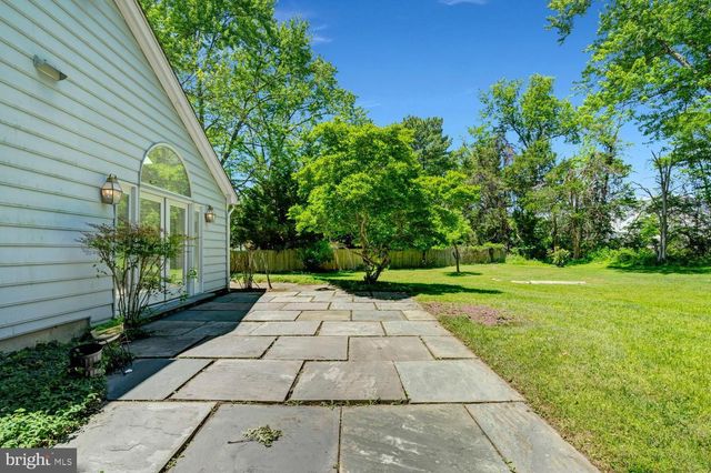 4301 SUNFLOWER DR, Rockville, MD 20853