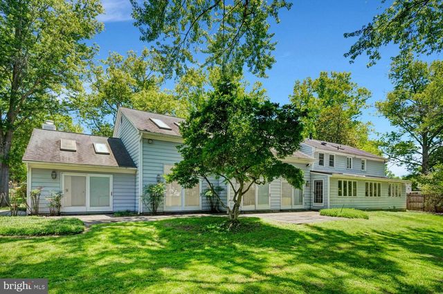 4301 SUNFLOWER DR, Rockville, MD 20853