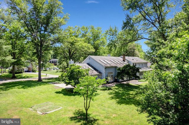 4301 SUNFLOWER DR, Rockville, MD 20853