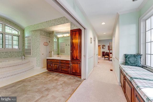 4301 SUNFLOWER DR, Rockville, MD 20853