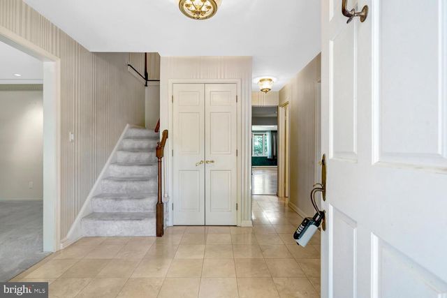 4301 SUNFLOWER DR, Rockville, MD 20853