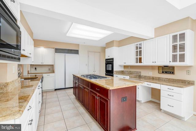4301 SUNFLOWER DR, Rockville, MD 20853
