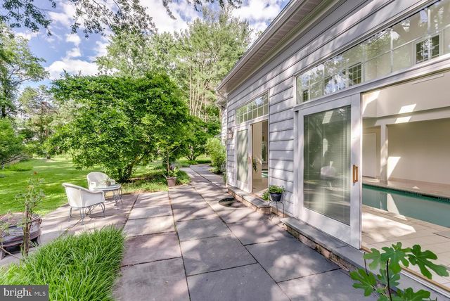 4301 SUNFLOWER DR, Rockville, MD 20853