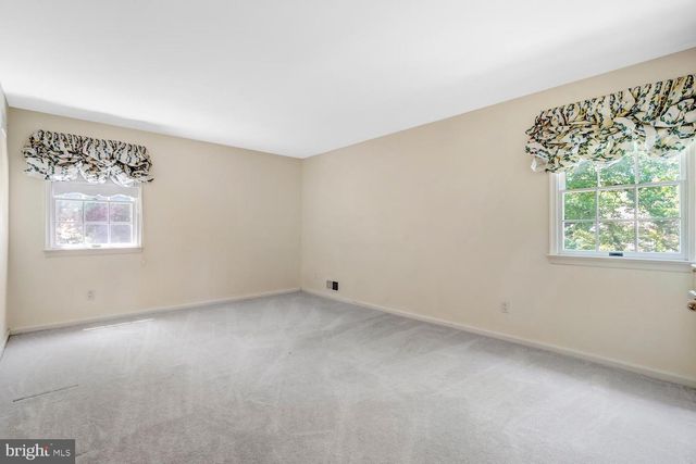 4301 SUNFLOWER DR, Rockville, MD 20853