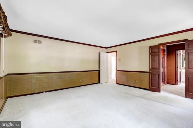 4301 SUNFLOWER DR, Rockville, MD 20853