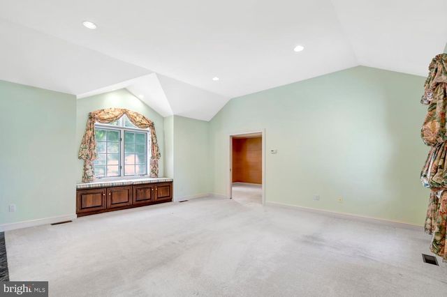 4301 SUNFLOWER DR, Rockville, MD 20853