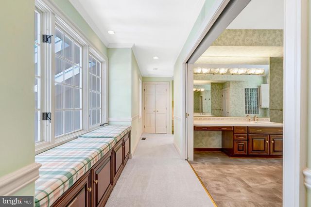 4301 SUNFLOWER DR, Rockville, MD 20853