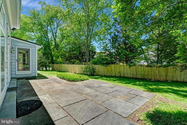 4301 SUNFLOWER DR, Rockville, MD 20853