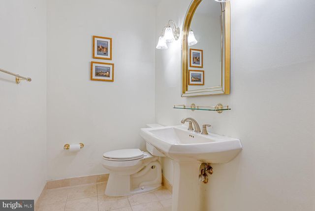 4301 SUNFLOWER DR, Rockville, MD 20853
