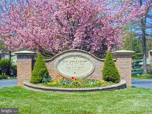 4301 SUNFLOWER DR, Rockville, MD 20853