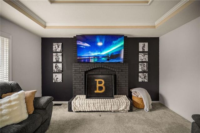 3713 NW Peachwood Court, Blue Springs, MO 64015