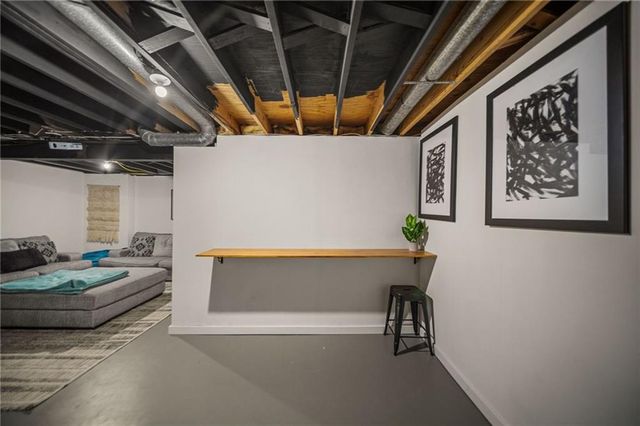 3713 NW Peachwood Court, Blue Springs, MO 64015