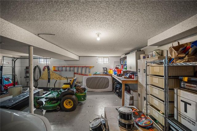 3713 NW Peachwood Court, Blue Springs, MO 64015