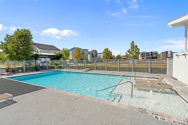 9855 Mocking Bird Hill Lane Lane, Houston, TX 77080