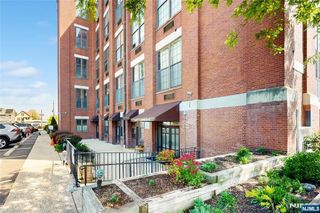 384 Trenton Avenue, Paterson, NJ 07503