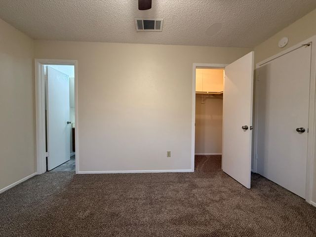 11945 Sunhillow BND B, Austin, TX 78758