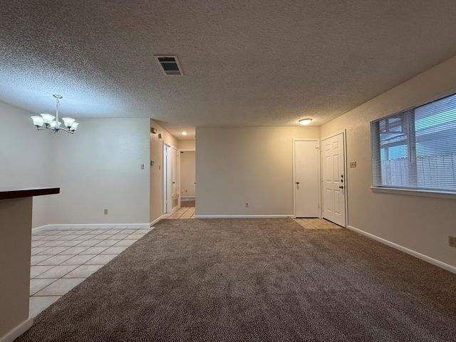 11945 Sunhillow BND B, Austin, TX 78758