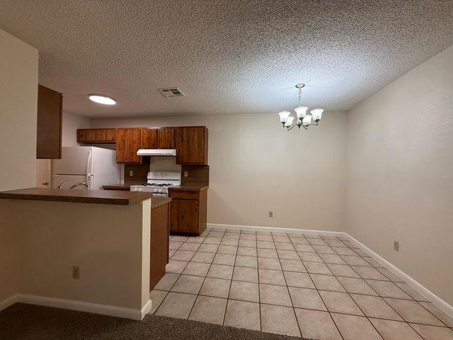 11945 Sunhillow BND B, Austin, TX 78758