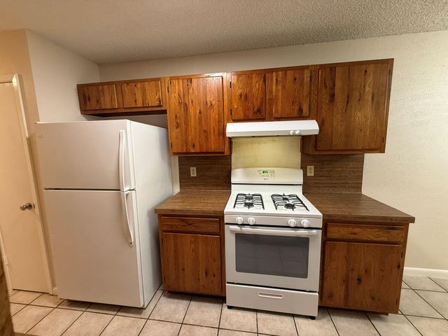 11945 Sunhillow BND B, Austin, TX 78758
