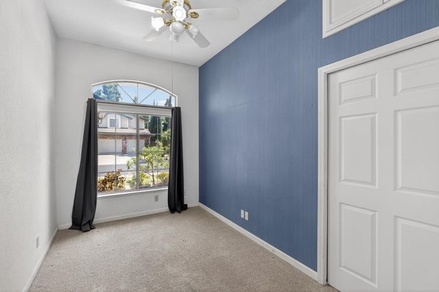 9492 Porto Rosa Dr, Elk Grove, CA 95624