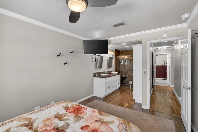9492 Porto Rosa Dr, Elk Grove, CA 95624