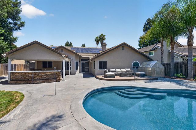 9492 Porto Rosa Dr, Elk Grove, CA 95624