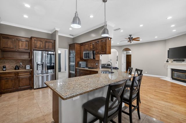 9492 Porto Rosa Dr, Elk Grove, CA 95624