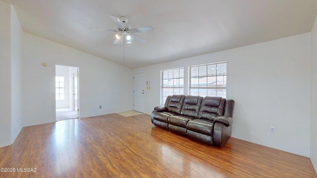 1962 W Narciso Place, Tucson, AZ 85705