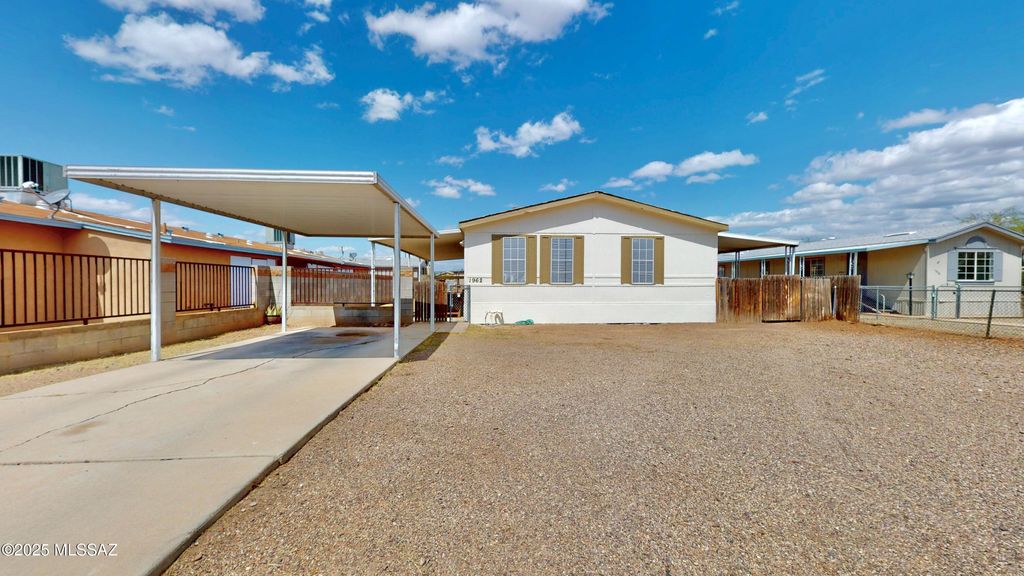 1962 W Narciso Place, Tucson, AZ 85705