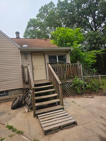 23582 Beierman Avenue, Warren, MI 48091