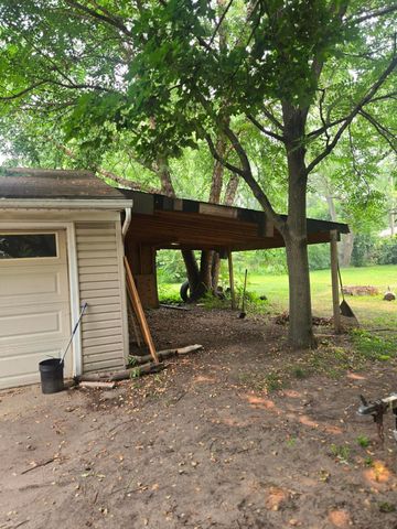 23582 Beierman Avenue, Warren, MI 48091