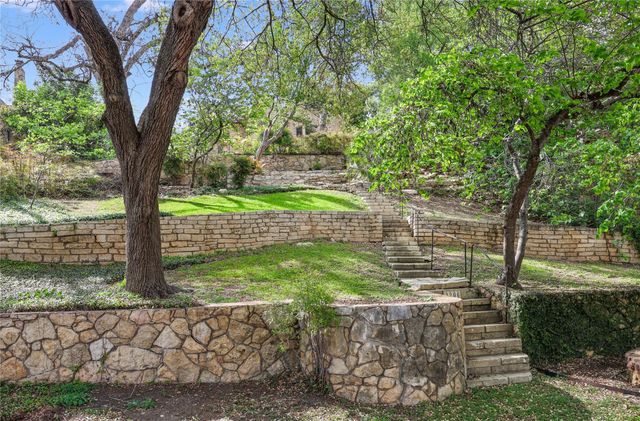2206 Parkway, Austin, TX 78703