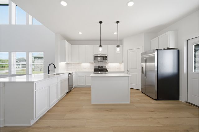 420 Bronco Drive, Waxahachie, TX 75165