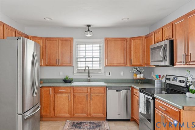 6213 Walking Path Ln, Chesterfield, VA 23112