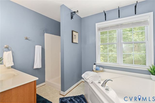 6213 Walking Path Ln, Chesterfield, VA 23112