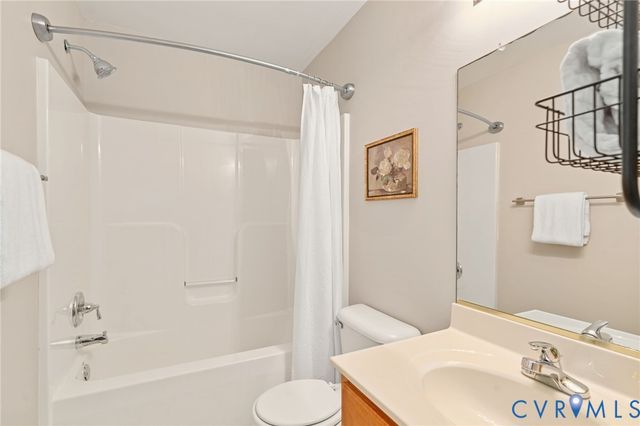 6213 Walking Path Ln, Chesterfield, VA 23112