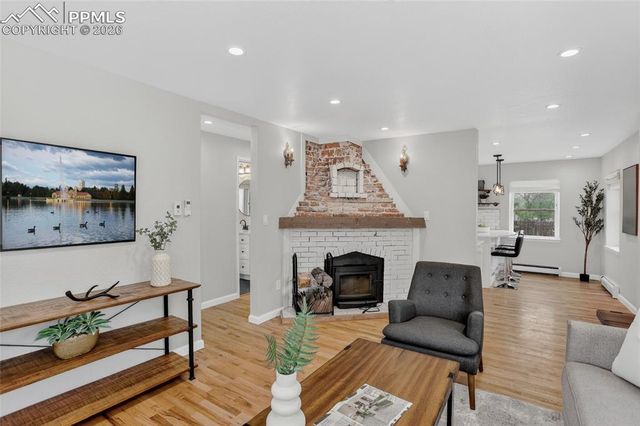 6907 W 12th Avenue, Lakewood, CO 80214