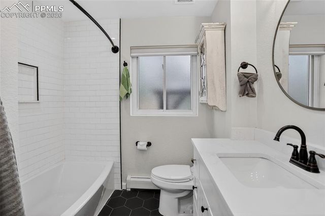 6907 W 12th Avenue, Lakewood, CO 80214