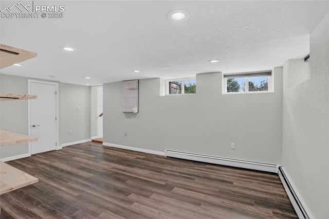 6907 W 12th Avenue, Lakewood, CO 80214