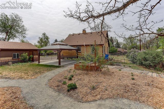 6907 W 12th Avenue, Lakewood, CO 80214