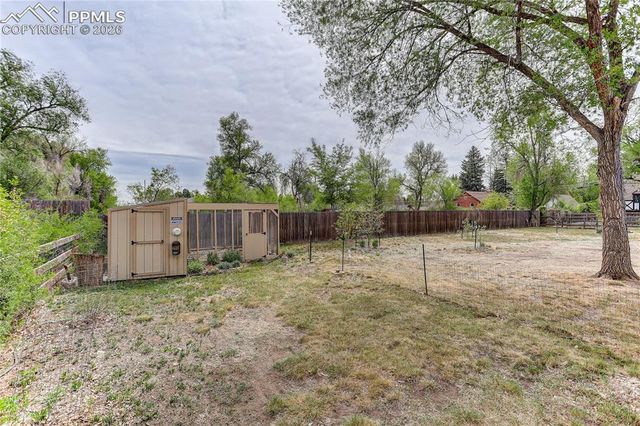 6907 W 12th Avenue, Lakewood, CO 80214