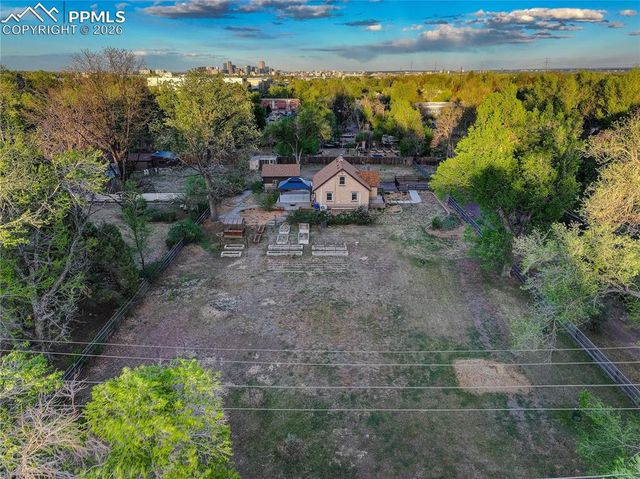 6907 W 12th Avenue, Lakewood, CO 80214