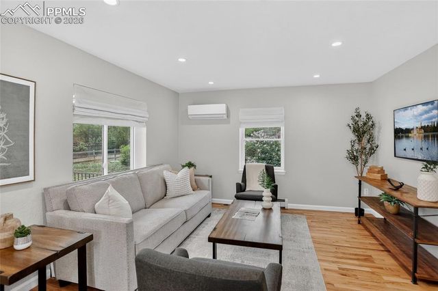6907 W 12th Avenue, Lakewood, CO 80214