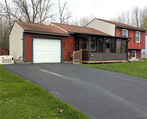 5068 Hackberry Lane, Clay, NY 13041