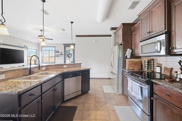 13079 Oakberry Lane, Gulfport, MS 39503