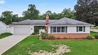 5215 Grosse Pointe Street, Portage, MI 49024