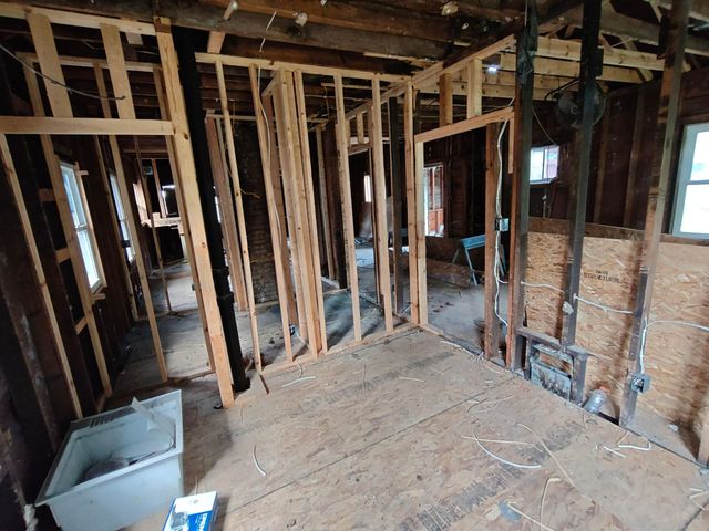 834 E 41st Avenue, Gary, IN 46409
