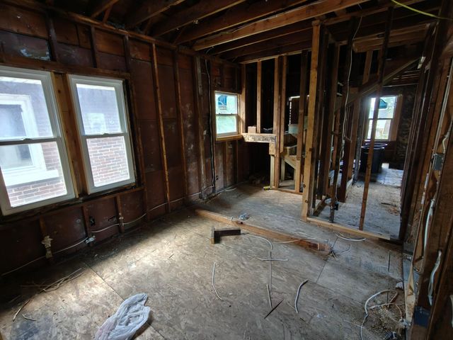 834 E 41st Avenue, Gary, IN 46409
