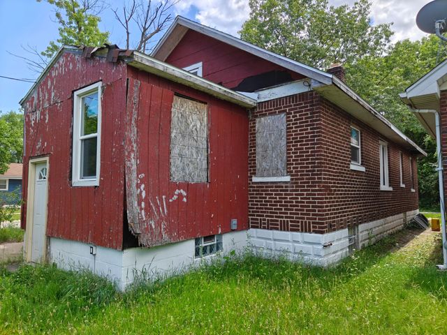 834 E 41st Avenue, Gary, IN 46409
